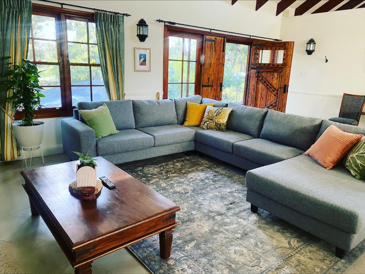Honeysuckle Cottages Stanthorpe Esterno foto
