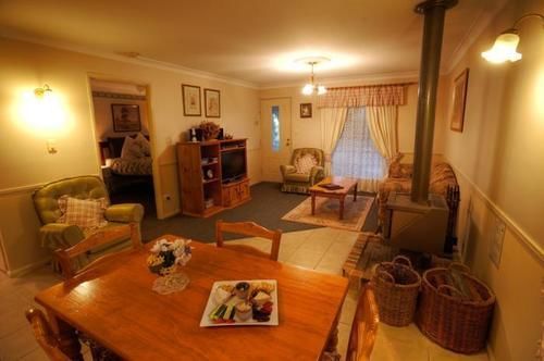 Honeysuckle Cottages Stanthorpe Esterno foto