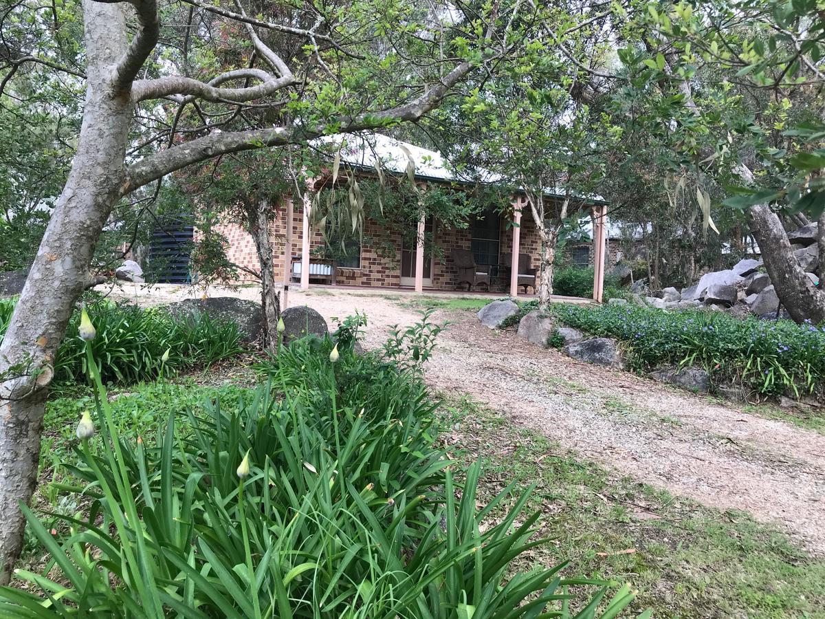 Honeysuckle Cottages Stanthorpe Esterno foto