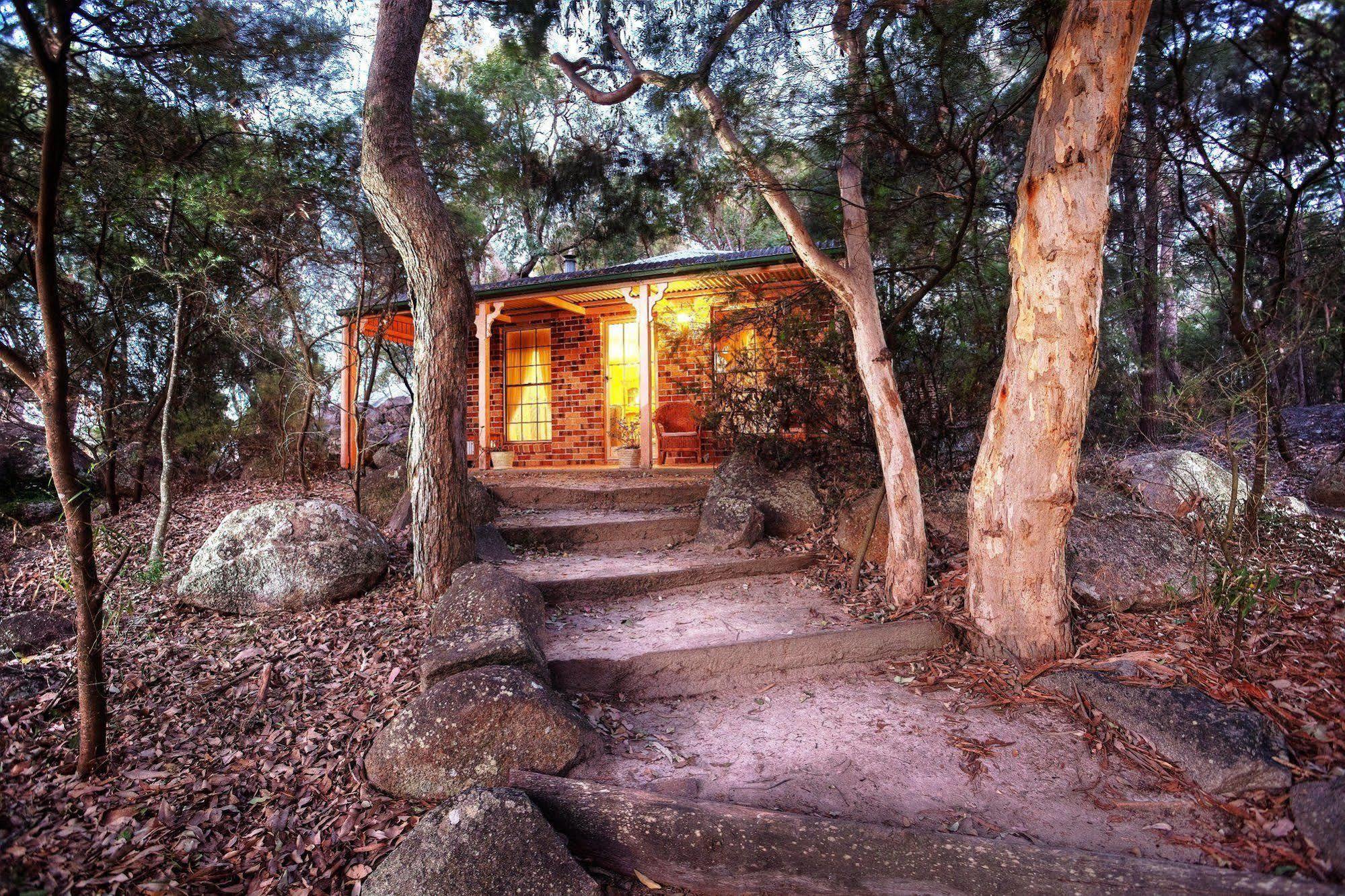 Honeysuckle Cottages Stanthorpe Esterno foto
